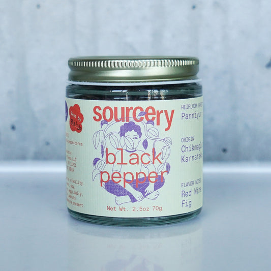 This delightfully fruity and complex pepper is grown in the lush hills of Southern India. These vine-ripened peppercorns have notes of red wine, apricots and figs. You'll love to put these plump peppercorns on everything! Sustainably grown single origin peppercorns with flavor notes of red wine and fig. 