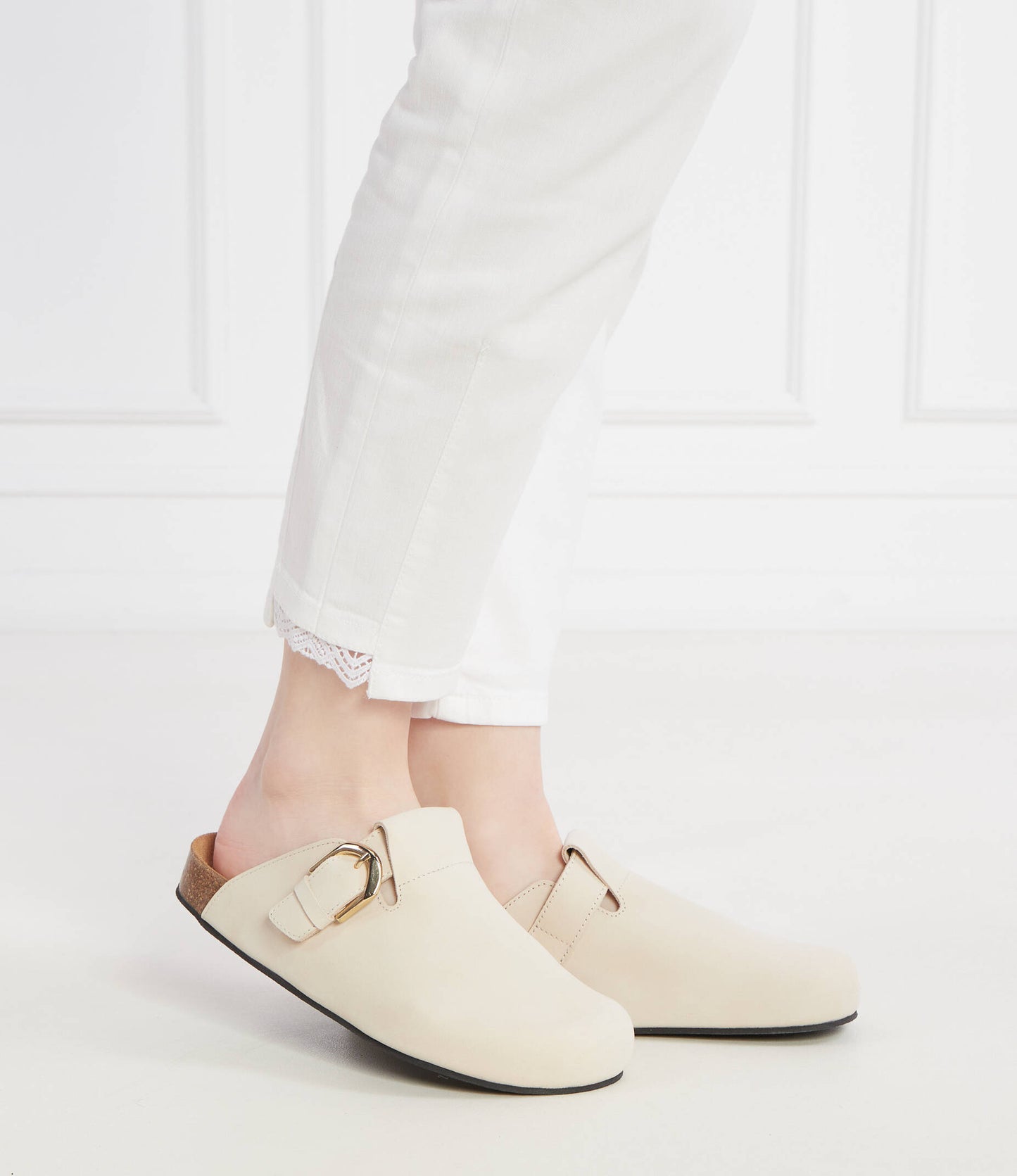 ALOHAS Travis Cream Leather Mules