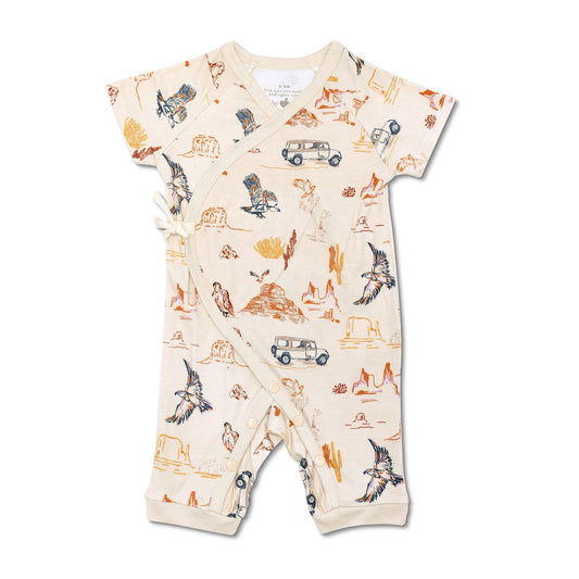 Wrap onesie featuring the cutest outdoorsy prints. Lap shoulders for easy dressing
3-snap bottom closure at inseam for easy changing and diapering.
Made with bamboo and 100% organic GOTs-certified cotton. Sustainably made in China.