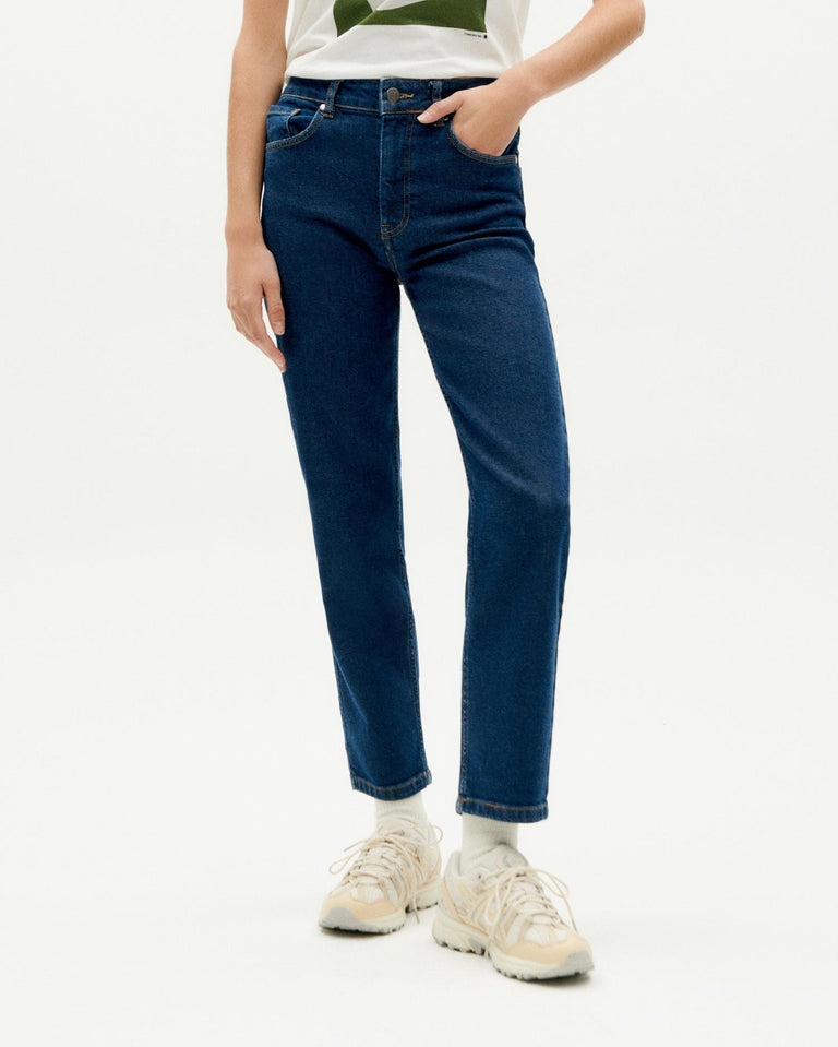 Thinking Mu Nele Clean Denim Jeans / A classic, high waisted pant with straight cut cropped leg. Made with 99% organic cotton 1% elastane. Sustainably made in China.