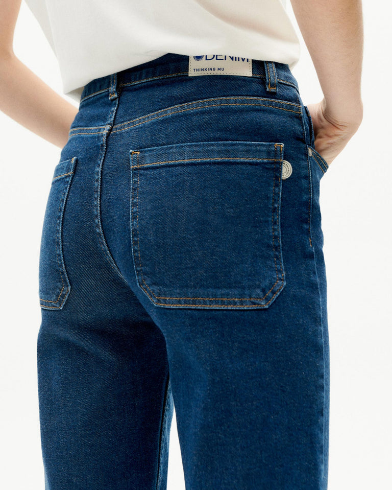 Thinking Mu Nele Clean Denim Jeans / A classic, high waisted pant with straight cut cropped leg. Made with 99% organic cotton 1% elastane. Sustainably made in China.