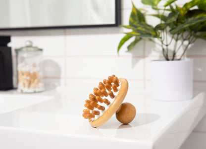 Indulge in a luxurious scalp therapy with this Bamboo Stimulating Scalp Massager.


The rounded bamboo bristles gently stimulate blood flow to the scalp, promoting hair growth and distributing natural oils for a healthier, shinier mane.&nbsp;
