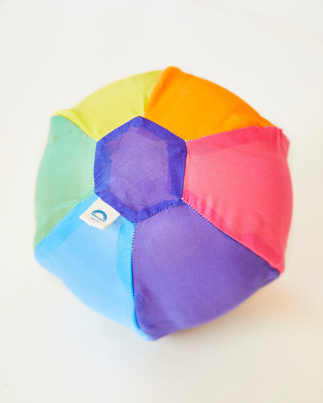 The 100% Silk cover protects the balloon inside, easily transforming any balloon into a beautiful, reusable rainbow ball that will last through multiple play sessions! Great for indoor and outdoor use.