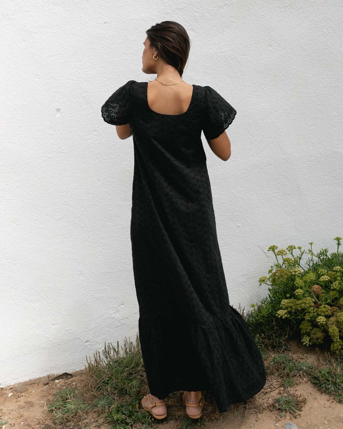 harly jae esme dress / rose noir / Drawing inspiration from Disney's iconic square necklines and exaggerated sleeves, Esmé combines these enchanting details into a design that’s both timeless and modern.  Beyond the silhouette, the fabrics of Esmé are truly stunning. 100% cotton