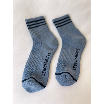 Soft and cozy cotton socks, the girlfriend socks are the crew version of le bon shoppe's boyfriend socks. Sold at thread spun.