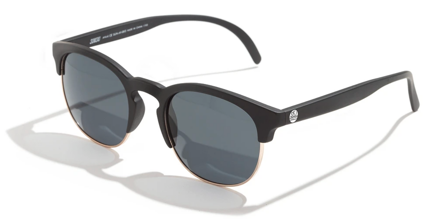 Eco-friendly polarized sunglasses made from recycled plastic. The Avilas is a classic unisex style that looks great on both guys and gals. This is a medium sized frame with moderate coverage which works well for small to medium sized faces.